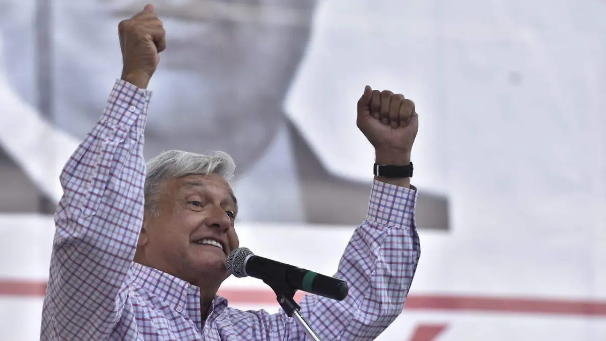 AMLO Fotos María del Carmen Hernández Robledo